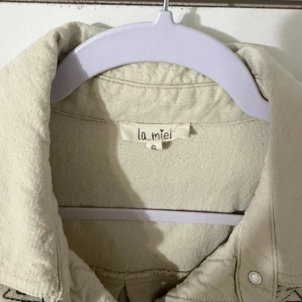 LA MIEL Shacket Cream Button-Up Jacket Southwestern pattern